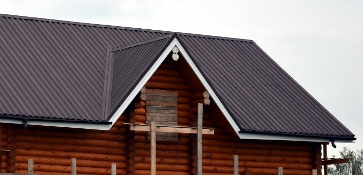 Кровля склада из профнастила Н90